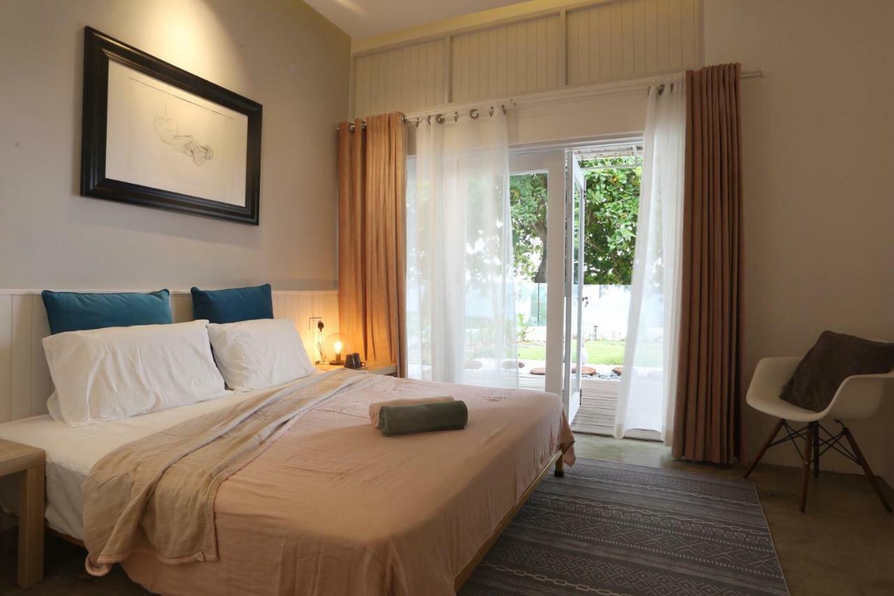 Smell Rose Beach Garden Batu Ferringhi Exterior foto
