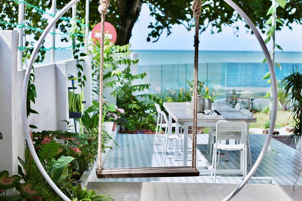 Smell Rose Beach Garden Batu Ferringhi Exterior foto